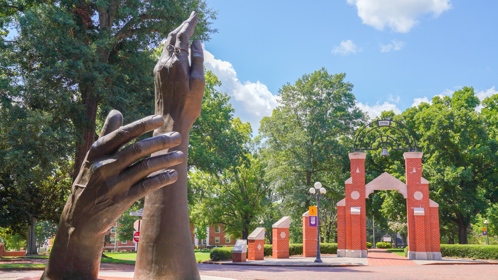 Becoming-Summer-01-aGreen-16×9-1