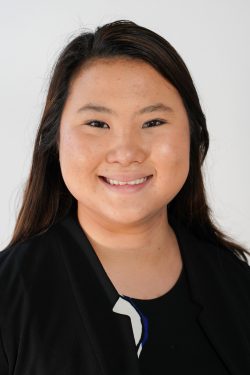 annakateAndrasko01_aGreen-250×375