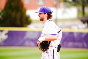 harbin-logan-24-aGreen-300×200