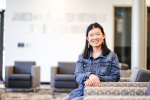 johnson-emma-12-aLuna-300×200