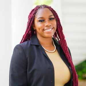 McNair-Scholar-12-aGreen-300×300