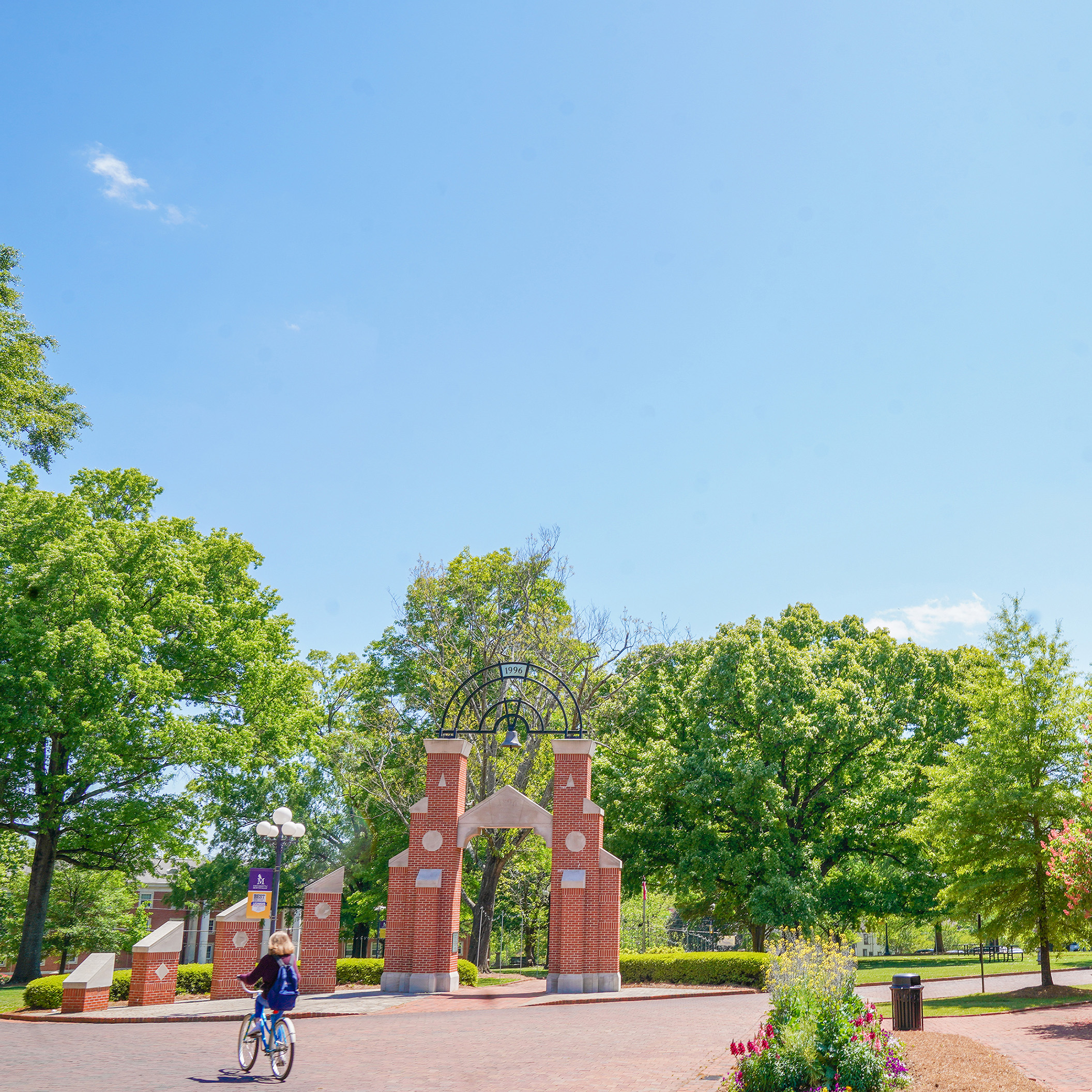 07-social-bowersCollonade01_aGreen